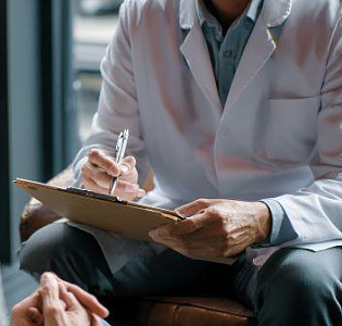 Удаление кисты яичка или семенного канатика